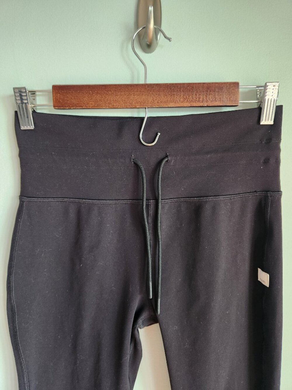 Vuori Pants Black Medium Women's Daily Leggings Lounge Comfort Yoga - Picture 2 of 10
